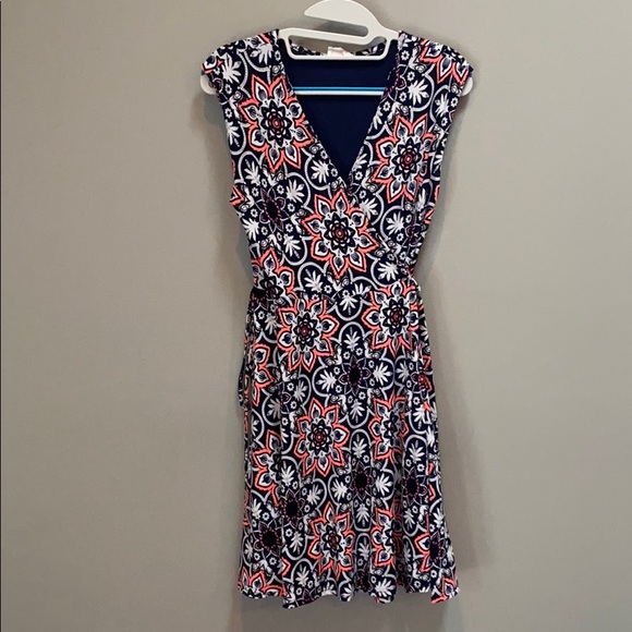 Sleeveless Tie Wrap Dress w/Pockets - Picture 2 of 5
